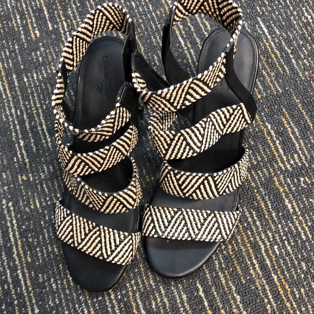Dress shoes